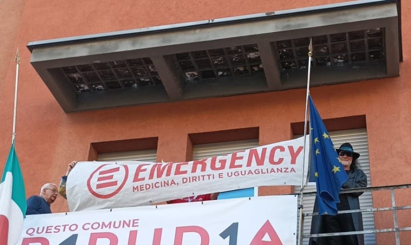 Il Comune di Pavone Canavese ripudia la guerra e aderisce alla campagna “R1PUD1A” di Emergency Il Comune di Pavone Canavese ripudia la guerra e aderisce alla campagna “R1PUD1A” di Emergency