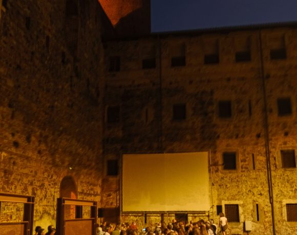 Il cinema estivo, tra nuove piazze e un grande ritorno