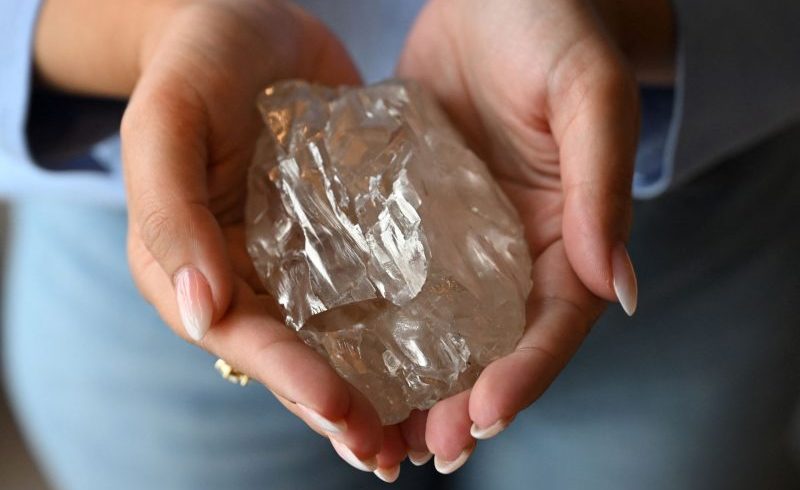 Diamanti e scatologia