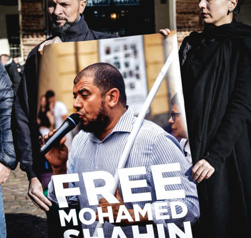 Espellere il dissenso Espellere il dissenso