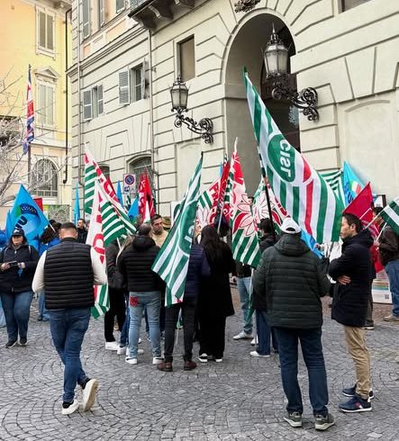 Telecontact: No alla cessione